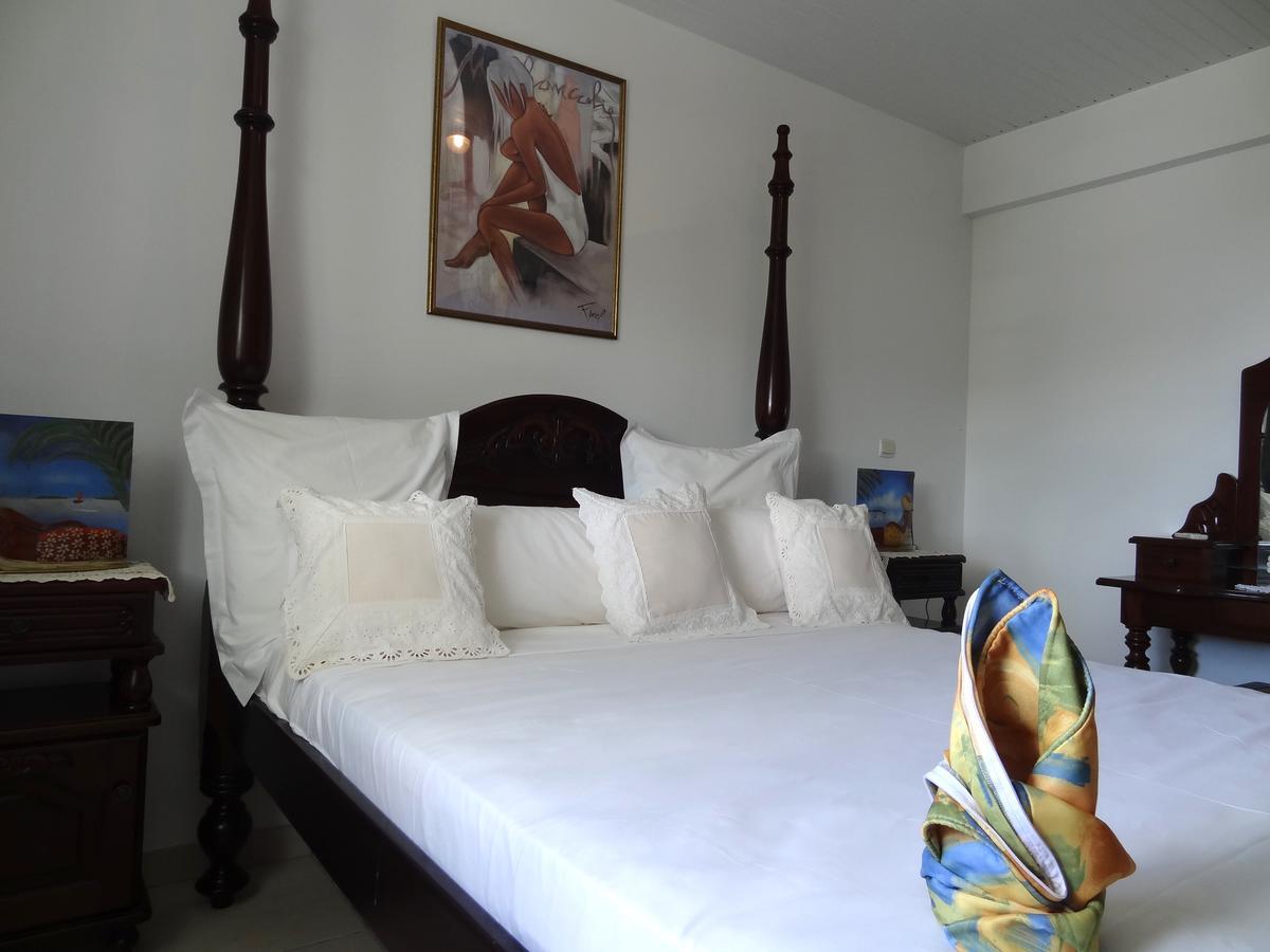 مدينة لو فوكلين Bed & Breakfast 6 Suites Piscine Et Plage Pointe Faula المظهر الخارجي الصورة