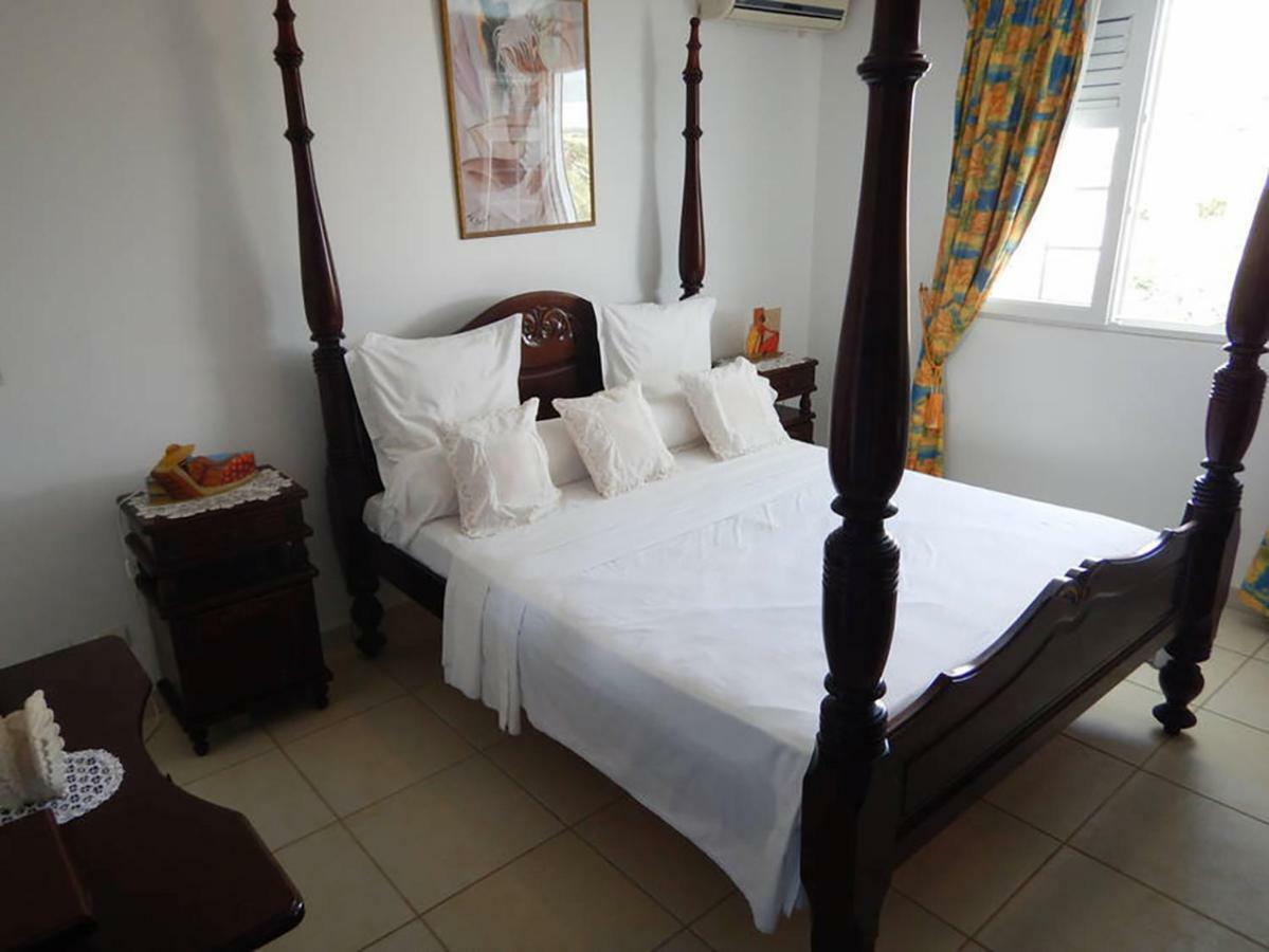 مدينة لو فوكلين Bed & Breakfast 6 Suites Piscine Et Plage Pointe Faula المظهر الخارجي الصورة
